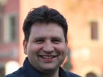 Stellvertreter: Herr Riccardo Blüher